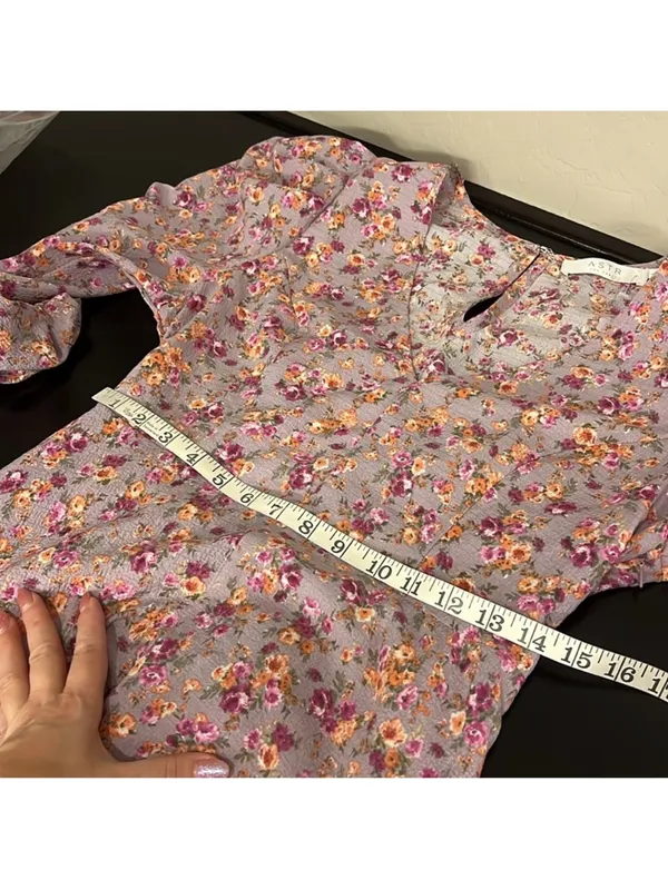 ASTR the Label Puff Sleeve V-Neck Back Cutout Midi Dress, purple peach floral XL - Image 11