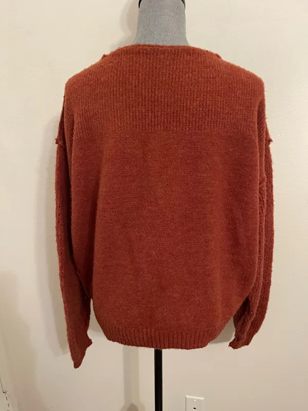 Free People Sweater Oversized Knit V-Neck. Size L - Image 3