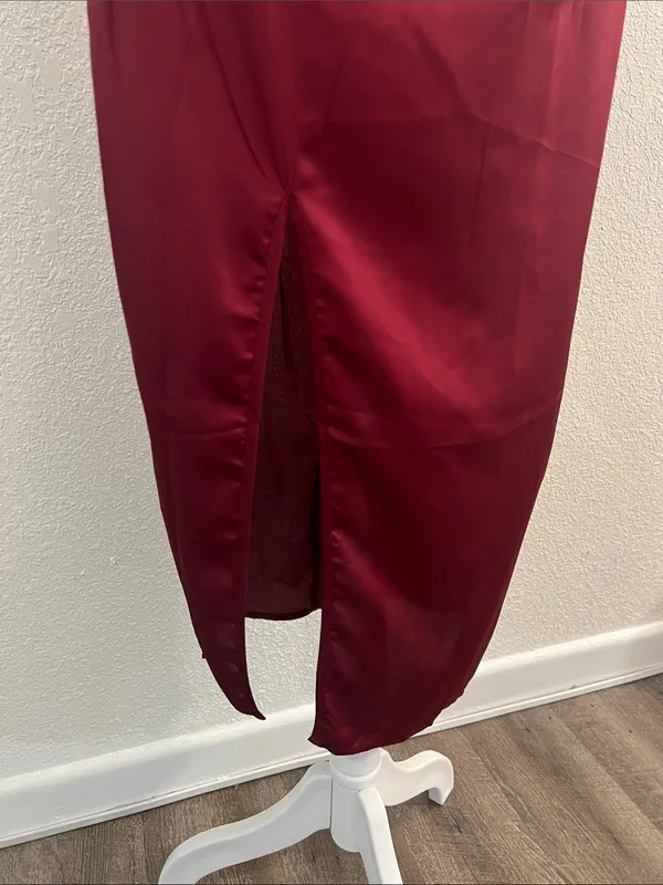 PrettyLittleThing Burgundy Cowl Neck Slip Midi Dress - Image 2