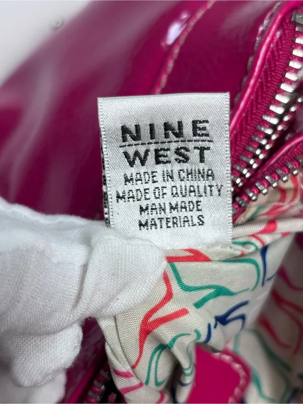 Nine West Hot Pink Patent Leather Crossbody Bag Purse Y2K Vibe shoe-print lining - Image 7