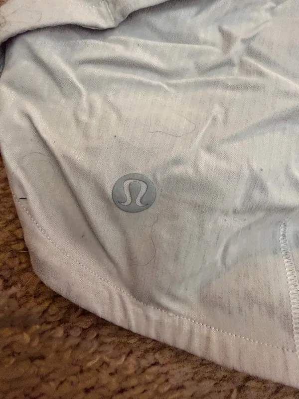 Lululemon High-Rise White Speed Up Shorts 4" 2 - Image 3