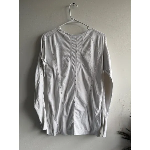 Athleta White Long Sleeve Pointelle Mesh Seamless Training Top S 211280002‎ - Image 3