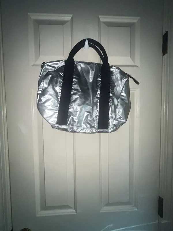 Tommy Hilfiger Silver Metallic Nylon Duffle Barrel Weekender Bag - Image 3