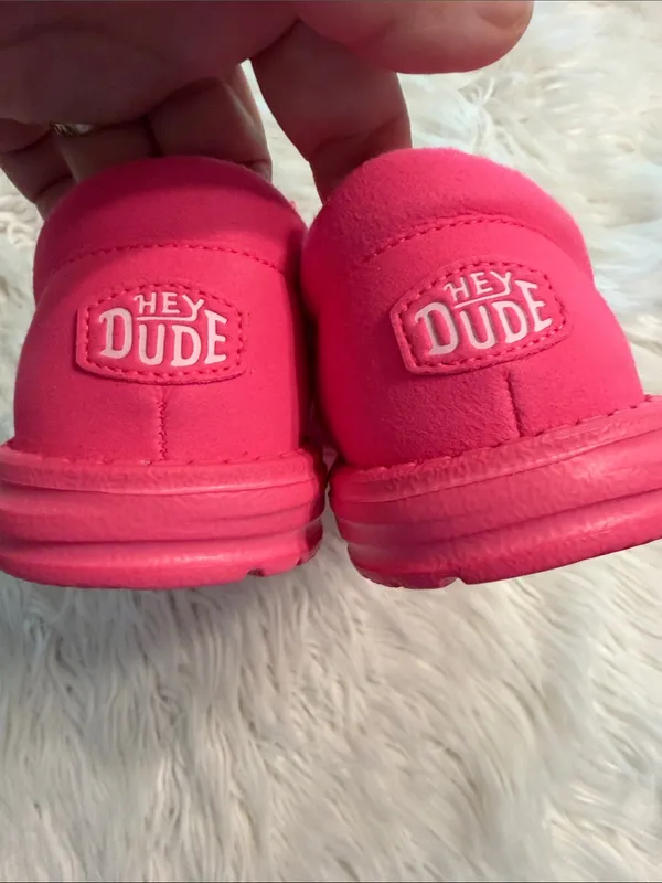 Hey Dude Hot Pink Lightweight Slip-On Sneakers size 9W BNWOT - Image 7