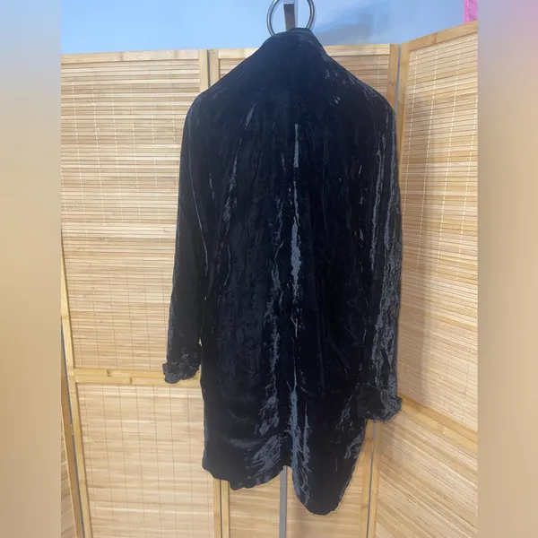 Vintage black crushed velvet one button blazer jacket woman’s large - Image 4