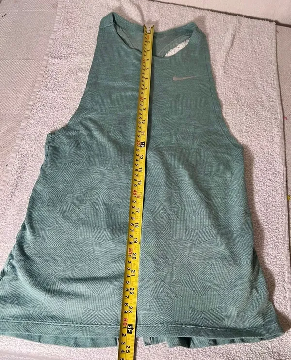 Nike Women's Active Tank Top Size XS Sage Green With Line Print - Image 8