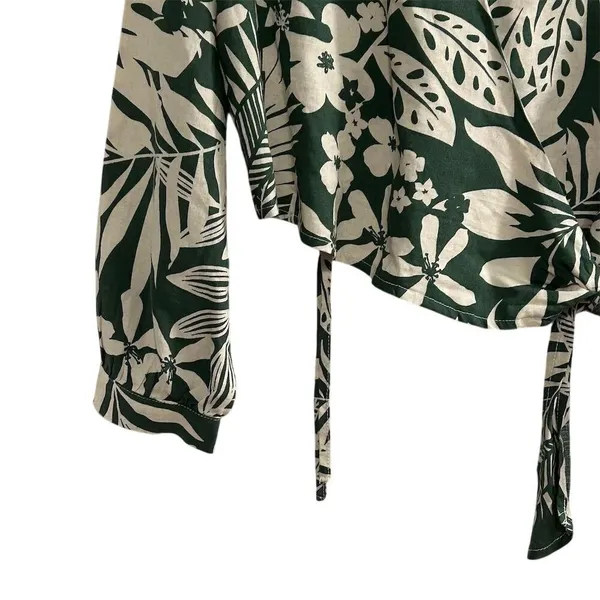 Stile Collection Women's Floral Wrap Blouse Green‎ V-Neck Long Sleeve S - Image 7