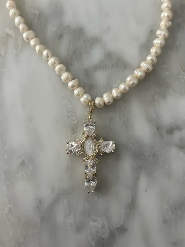 Vida Kush Virgin Mary Cross Pearl Necklace - Image 2