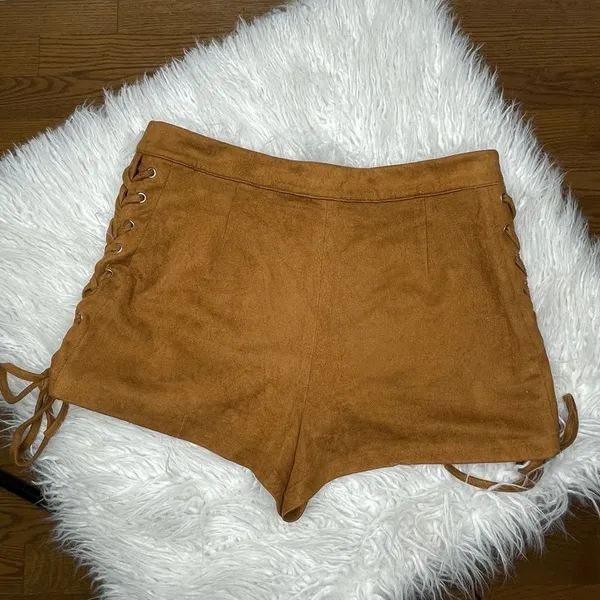 En Créme- Brown Suede Shorts w/ Cross Ties on Side - Image 2