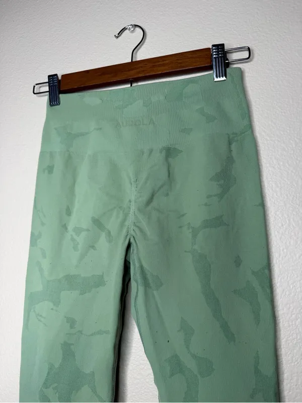 Aurola Women's Camo Leggings 25" Green High Waisted Athleisure S Pilates Workout - Image 3