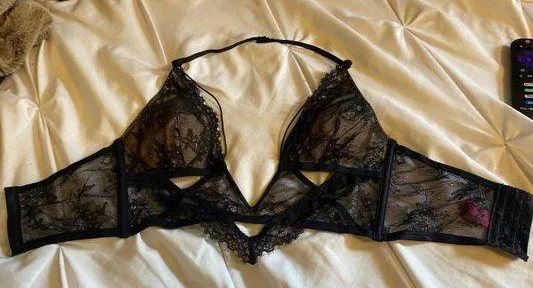 La Senza Sexy Black Cut Out Lingerie Bralette - Image 2