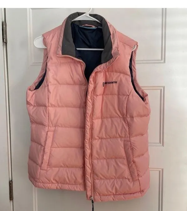 Down Vest Size Large Like New - Image 2