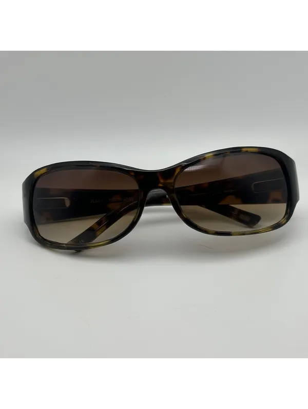 Fossil Jessy Women's Tortoise Shell Sunglasses with Gradient Lenses - Image 3
