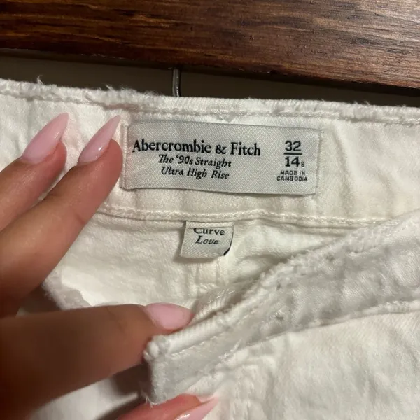 Abercrombie & Fitch Curve Love The 90s Straight Ultra High Rise- Size 14 (32S) - Image 6