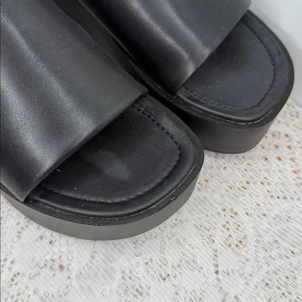 NWT Pull & Bear black retro thick platform high clog slip on open toe sandals 9 - Image 2
