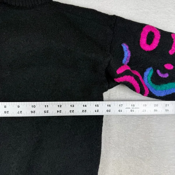 Meister Vintage 80s 100% Wool Black Abstract Embroidered Crew Neck Sweater Small - Image 7