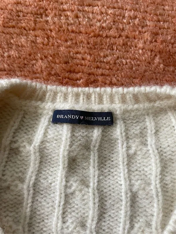 Brandy Melville Cream Cable Knit 90% Llama Wool Oversized Sweater 160/84A - Image 2