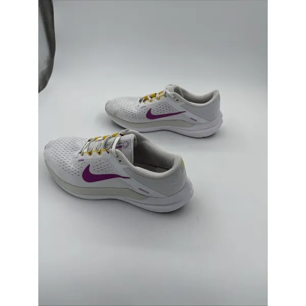 Nike Air Winflo 10 Womens Size 10 White & Pink Road Running Shoes Sneakers - Image 4