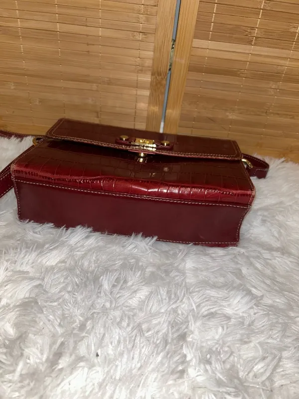 Giani Bernini Red/Burgundy Leather Embossed Handbag purse bag - Image 2