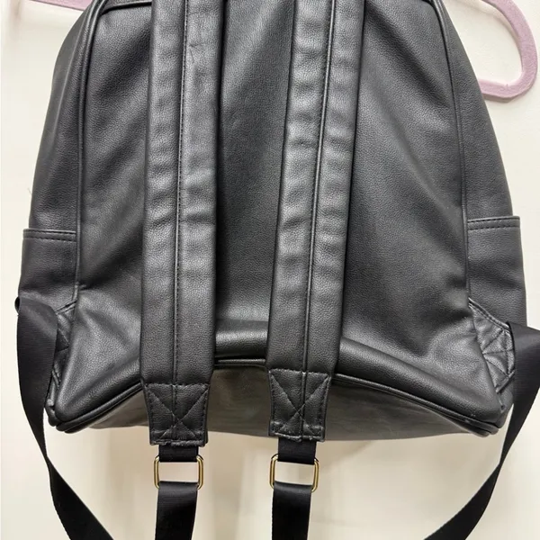 Betsey Johnson Somewhere Over The Rainbow Backpack. - Image 3
