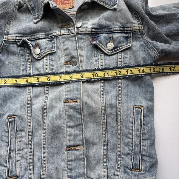Levi’s Classic Denim Size XS Small Trucker Jean Denim Jacket - Image 6