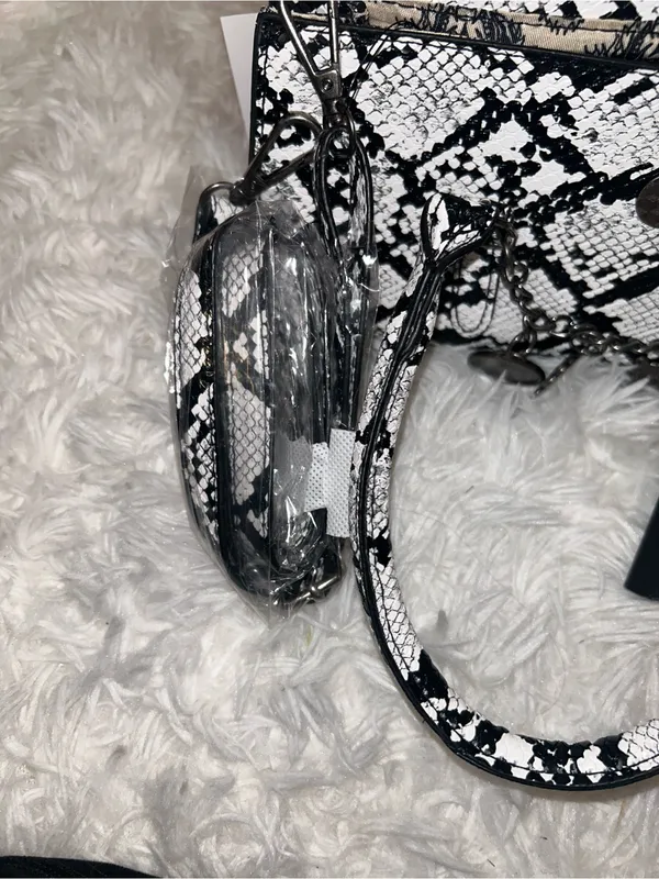 Ed Hardy Handbag Grey Snakeskin Charms Detachable cross body Strap purse NWT - Image 7