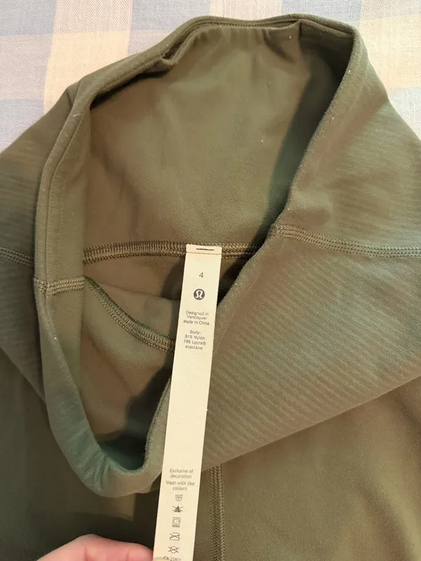 Lululemon Green Biker Shorts Size 4 - Image 4