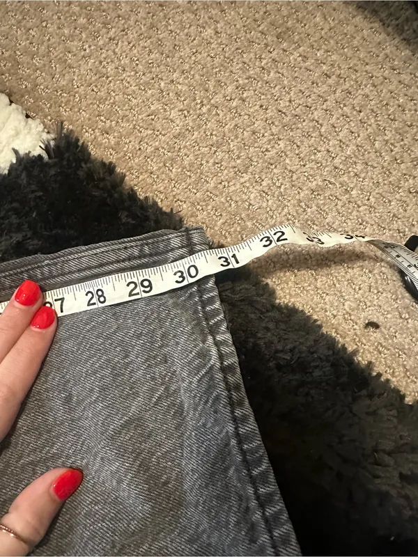 Abercrombie and fitch the loose high rise curve love gray wash size 29 or 8 - Image 5