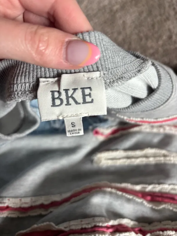 BKE Sweatshirt - Image 3