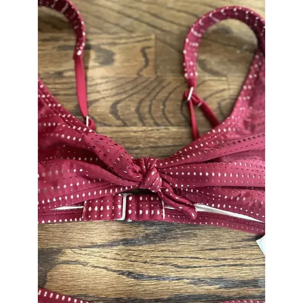 Abercrombie & Fitch Laser Cut Red Bikini Top with Adjustable Straps Size Large - Image 4