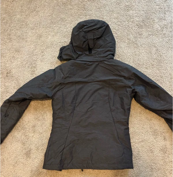 Columbia Ski Jacket - Image 5