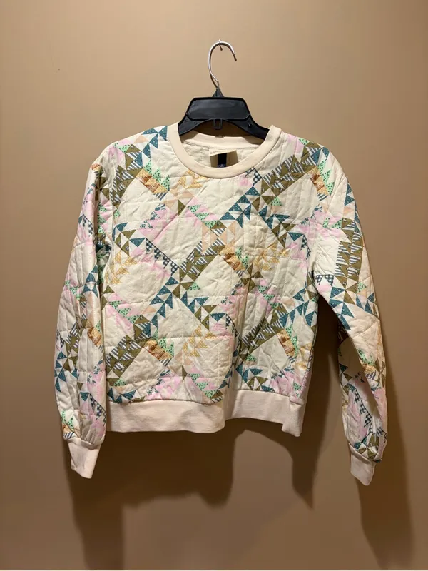 NWT Universal Thread Quilted Sweatshirt - Image 2