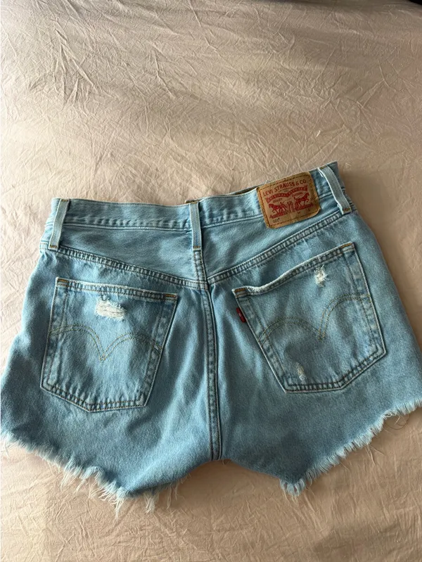 Levi’s Shorts 501  - Image 2