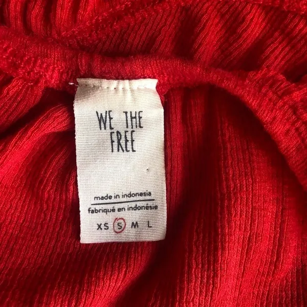 Free people red off the shoulder top size Small - Image 6
