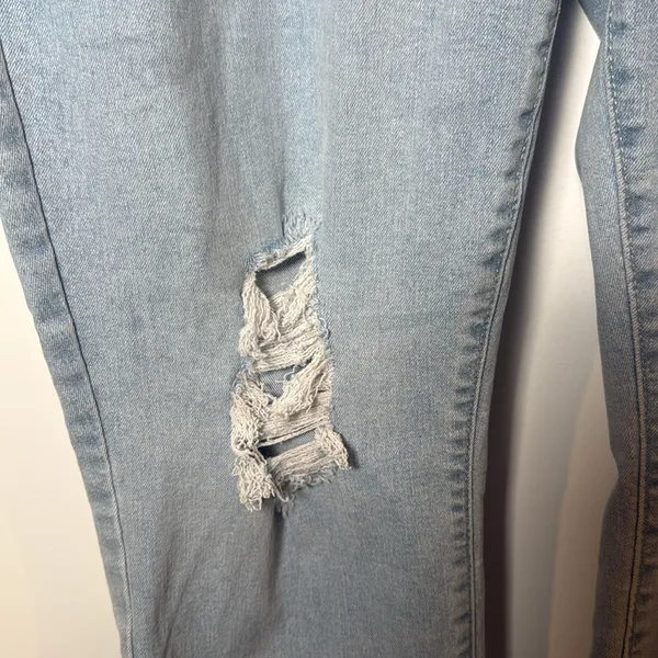 Denizen for Levi’s Women’s Mid-Rise Boyfriend Light Wash Distressed Jeans Sz 18 - Image 7