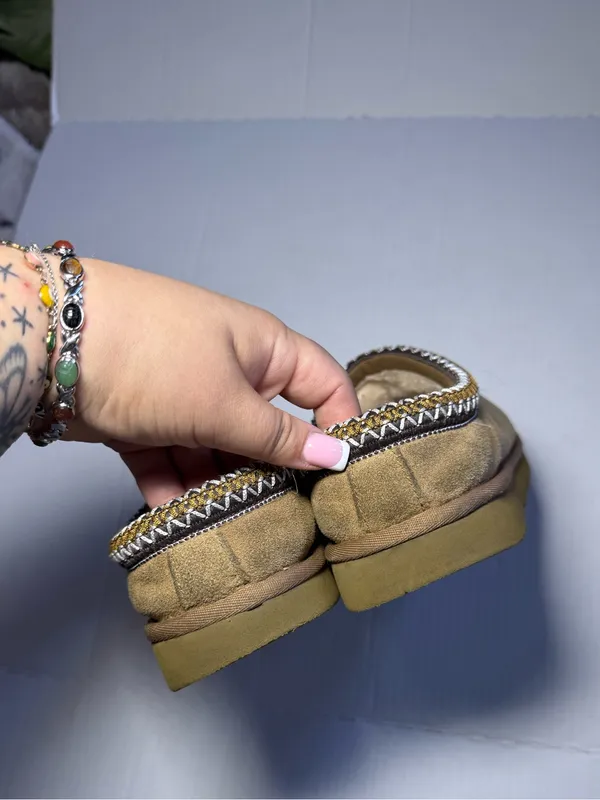 UGG Tasman Slippers Tan - Image 4