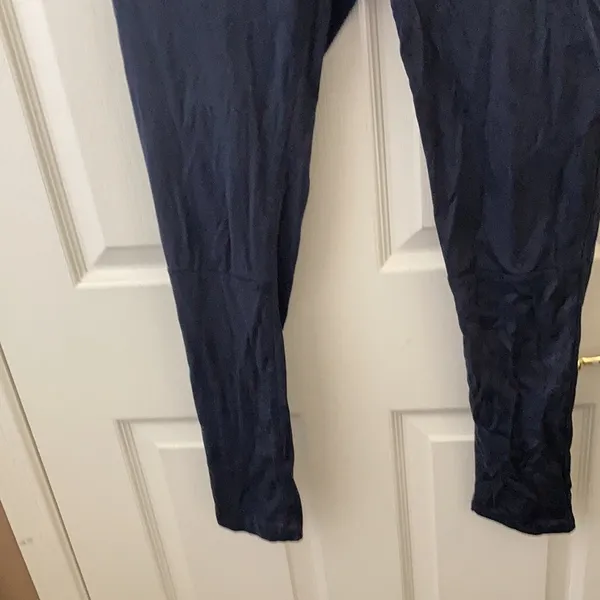 FINAL MARKDOWN 𝅺A pea in the Pod maternity slacks small - Image 2