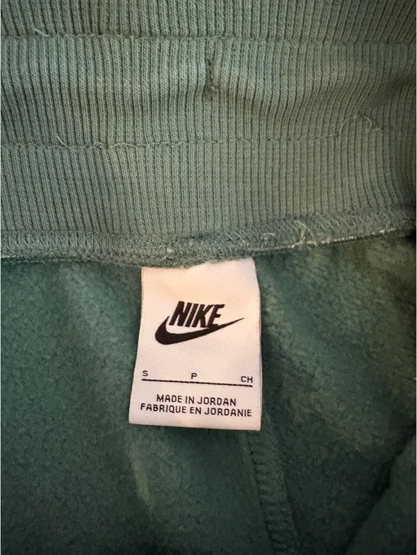 Nike Shorts - Image 3