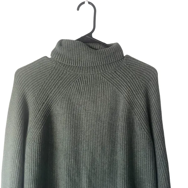 M & S‎ Collection Women's Size Medium Green Tight Knit Turtle Neck Sweater - Image 2