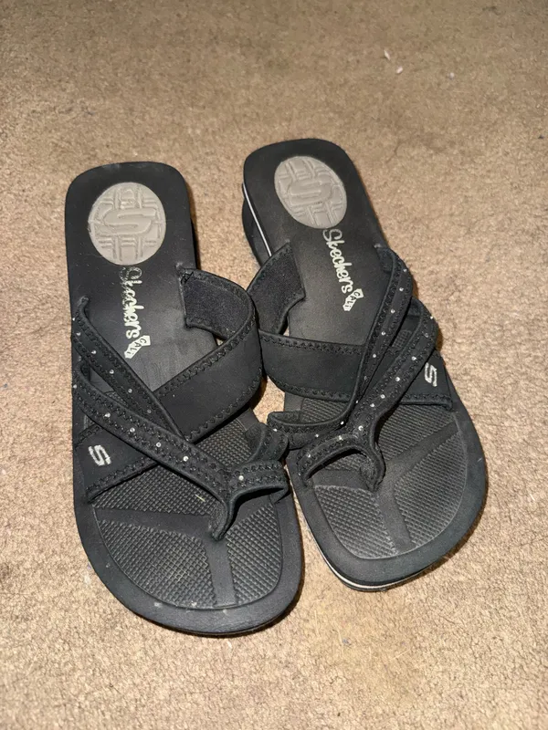 Skechers Sandals 8 Beverlee Wedge - Image 2