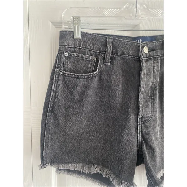 Gap High Rise Denim Shorts Womens Size‎ 6 Black Raw Hem Frayed Faded Cotton - Image 2