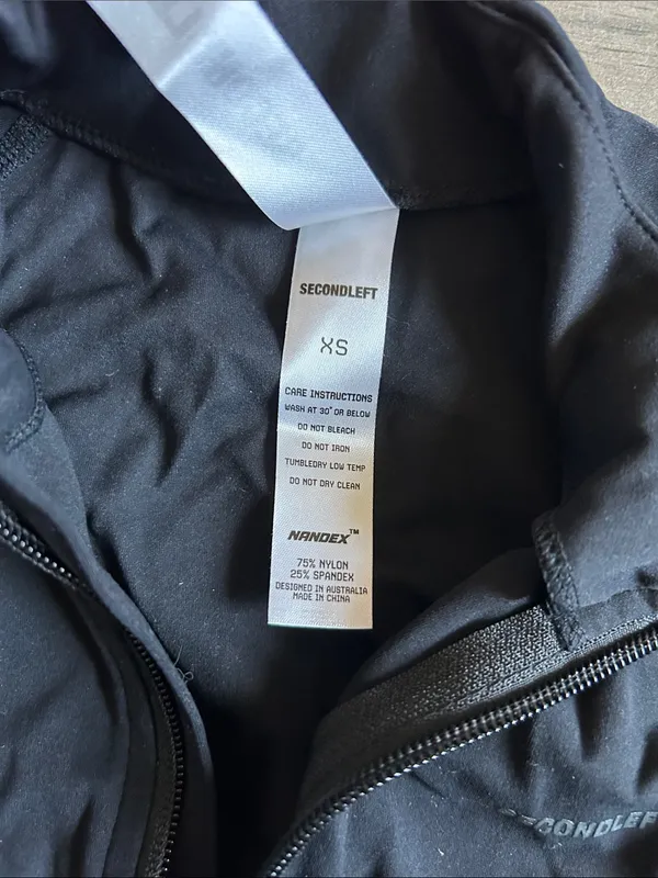 Women’s Black Zip - Image 3