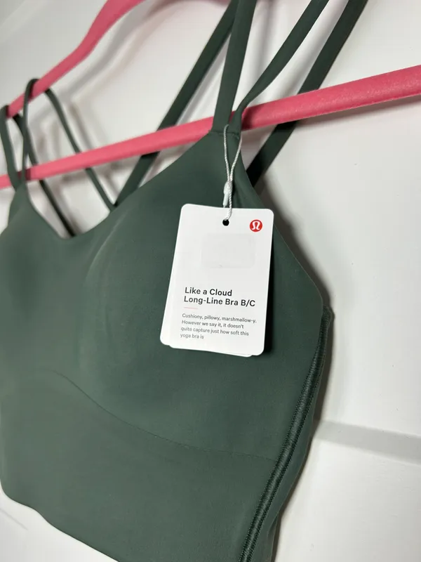Lululemon Size 6  Like a Cloud bra - Image 4