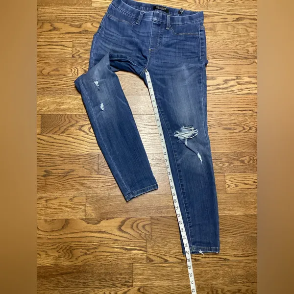 Judy Blue style 88255 pull on denim Jeggings. Size 9/29 - Image 6