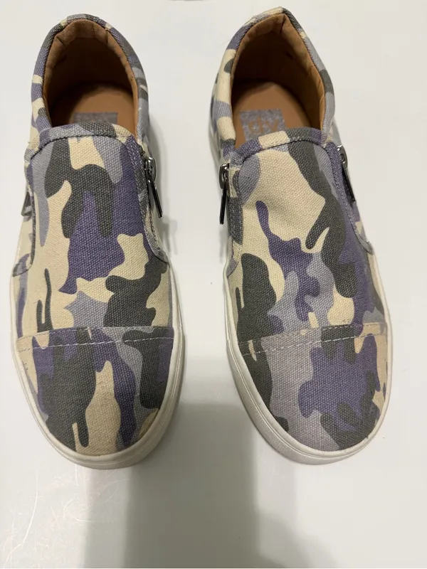 Dolce Vita Camouflage Slip-On zip side Sneakers Purple Gray women’s Size 7 camo - Image 11