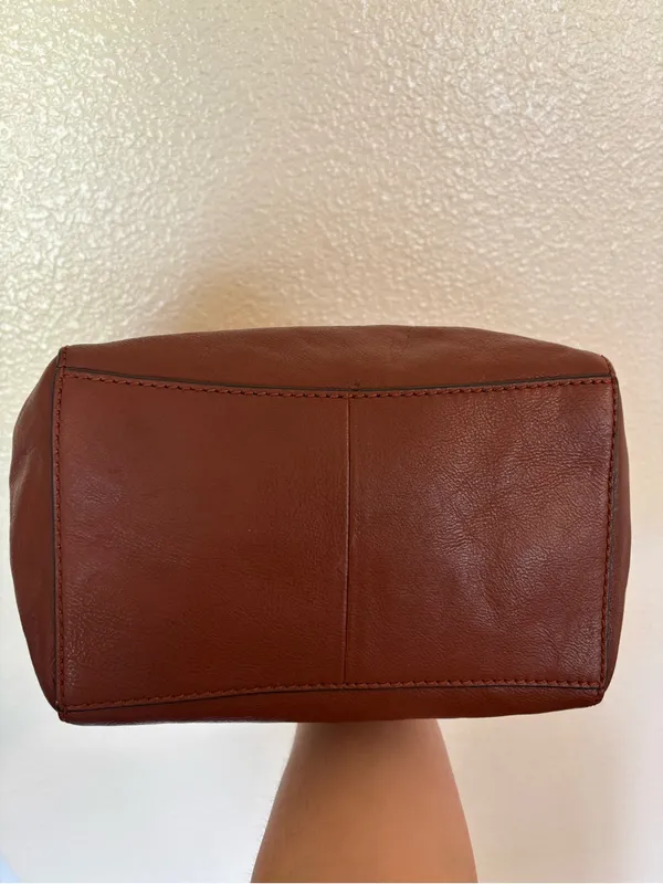 FRYE Leather Side Pocket Hobo Bag in Cognac - Image 10