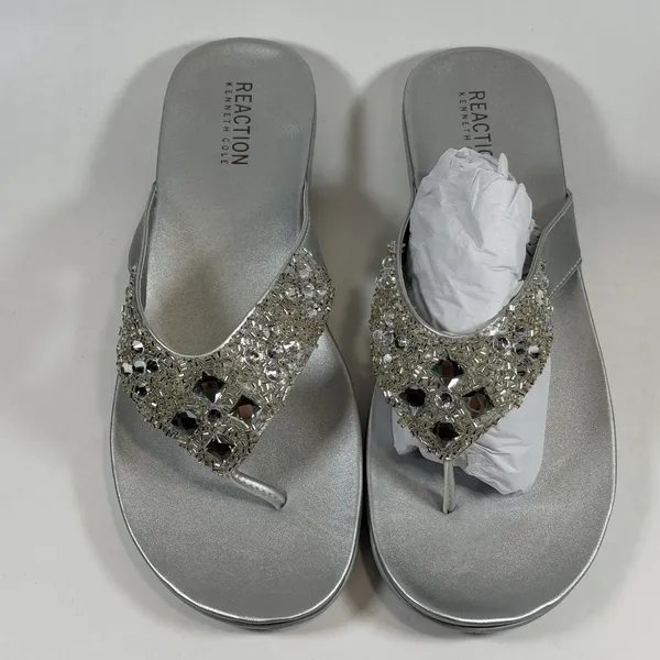 Kenneth‎ Cole REACTION Size-10M Women's Glam-Athon Thong Sandal Silver - Image 2