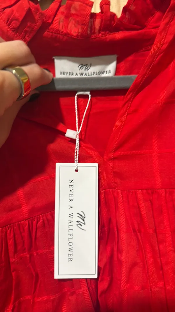 Red shirt Size M - Image 2