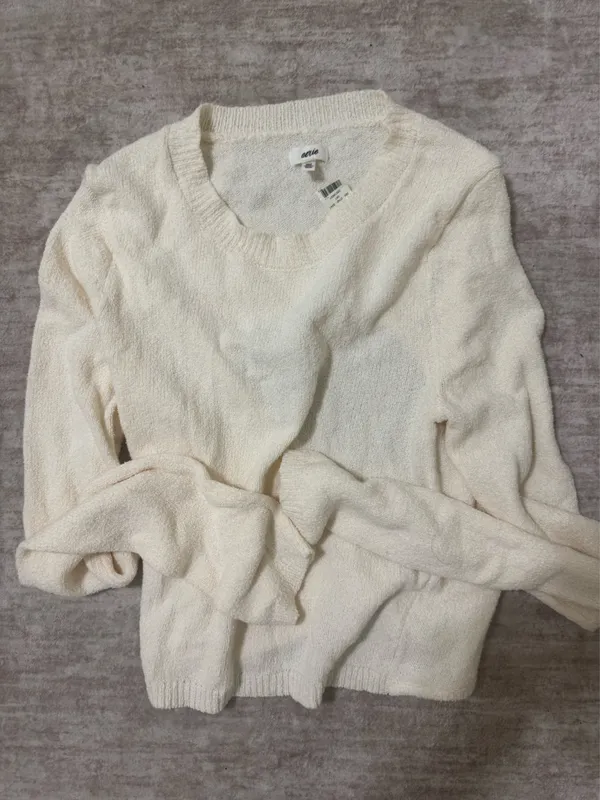 Aerie Open Back Sweater size medium BNWT - Image 2