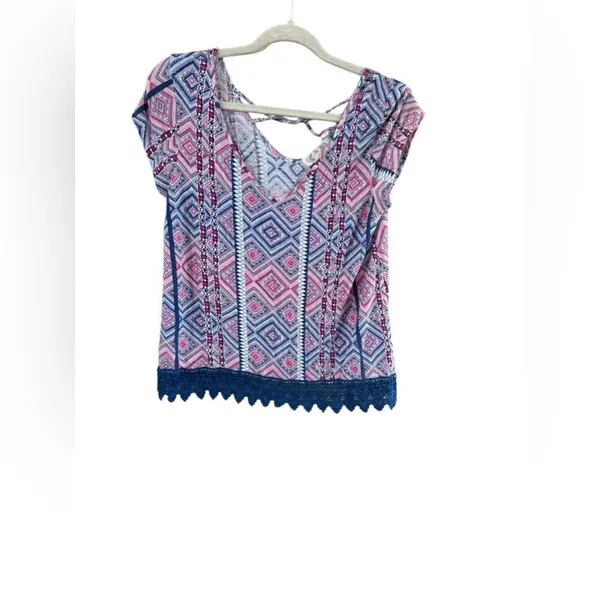 Pink Rose Large Blue Pink White Geometric Top - Image 9